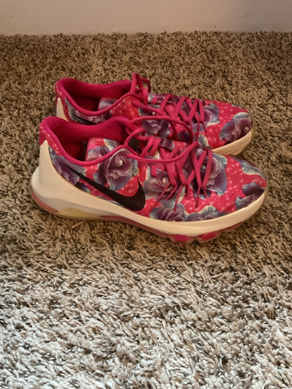 Nike Women's Pink Floral Pattern Athletic Sneakers